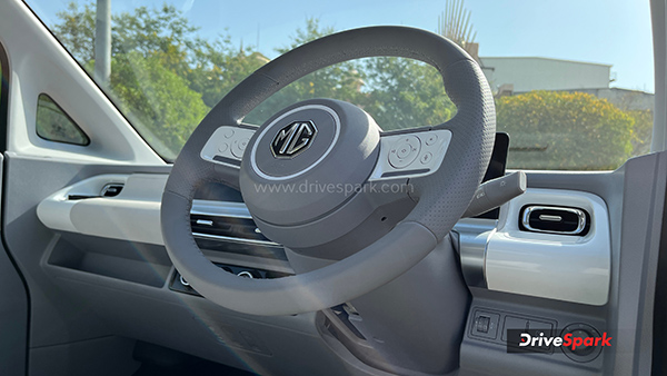 mg comet ev steering wheel
