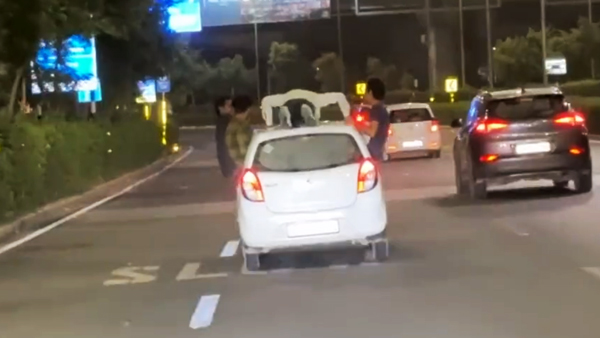 Push Ups on Moving Car