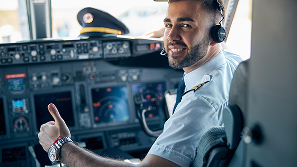 Flight pilot suggested to passengers to book front seats 