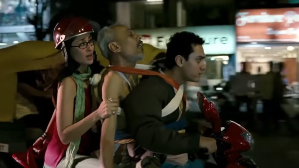 3-Idiots-Iconic-Scooter-Scene