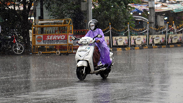 Raincoats-for-Bike Riders Raincoats-for-Bike Riders