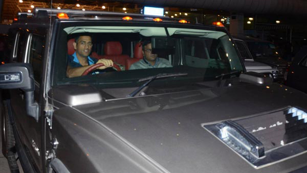 Dhoni-luxury-cars