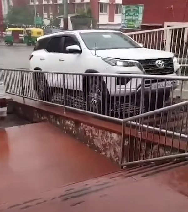 Minister-Drives-Into-Railway-Platform