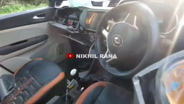 Renault-Triber-Accident