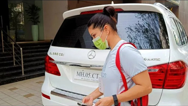 Sunny-Leone-Luxury-Cars Sunny-Leone-Luxury-Cars