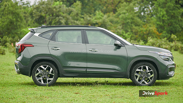 kia seltos 2023 50000 bookings