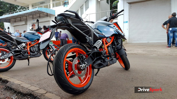 2024-KTM-390-Duke