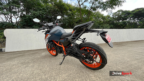 KTM-390-Duke-2024