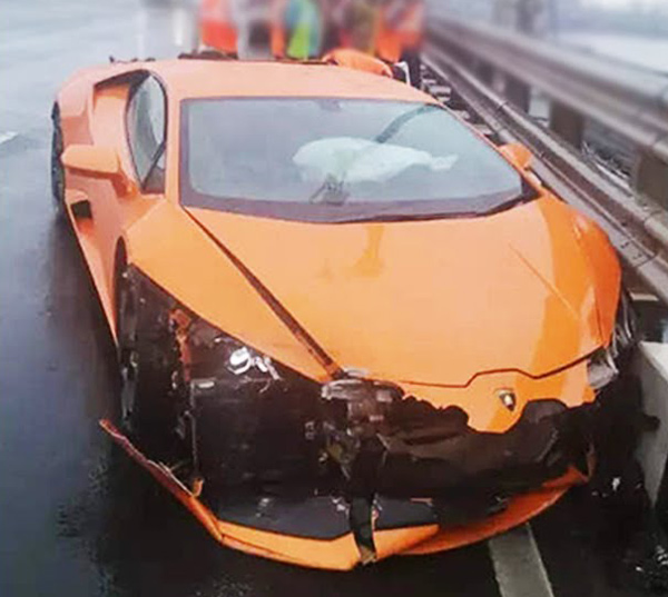 Car-Accident-Lamborghini Car-Accident-Lamborghini