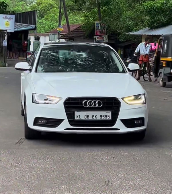 Farmer-Sells-Vegetables-In-Car Farmer-Sells-Vegetables-In-Car