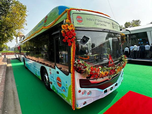 Green-Hydrogen-Bus