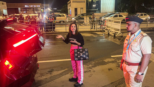 actress nushrat bharucha bmw ix SUV boot door video