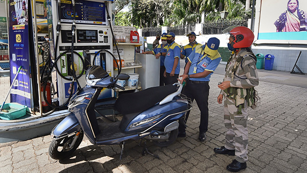 Petrol-And-Diesel-Price-Cut-