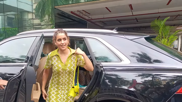 sanya malhotra scene in luxury audi Q8 suv