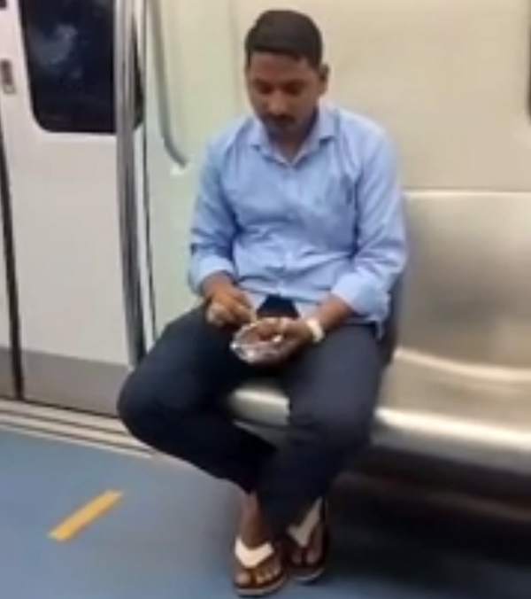 Eating-Gobi-Manchurian-In-Metro