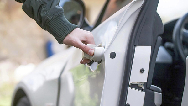 car-door-open-key-tips