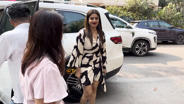 actress raveena tandon 3 crore car actress raveena tandon 3 crore car