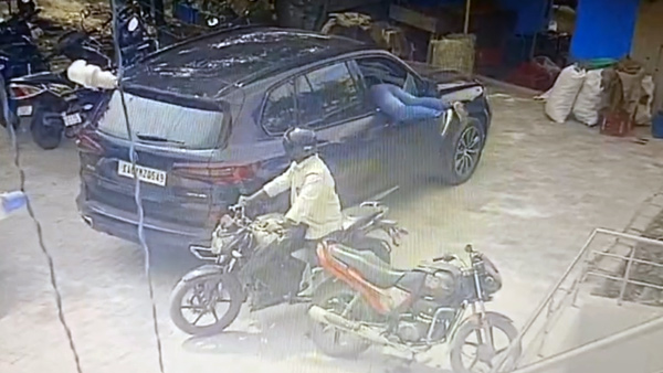 , rs13.75 lakh stolen from parked bmw x5 
