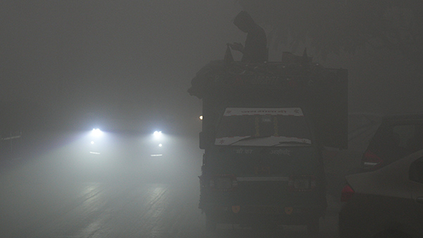 how to drive in fog roads