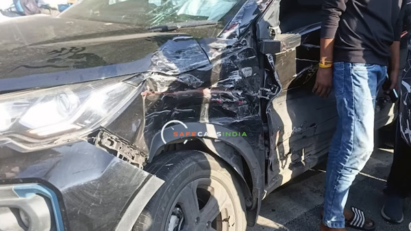 Tata-Nexon-Crashes-Into-Bus