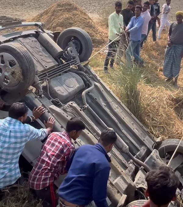 Tata-Nexon-Topples-On-Road
