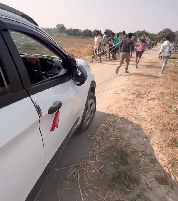 Tata-Nexon-Topples-On-Road