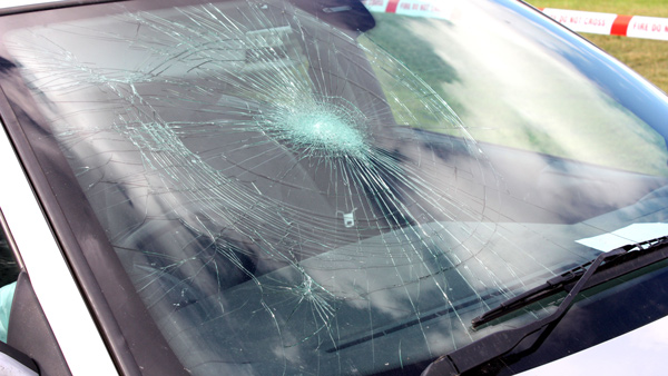 Car-Windshield-Tips-From-Cracking