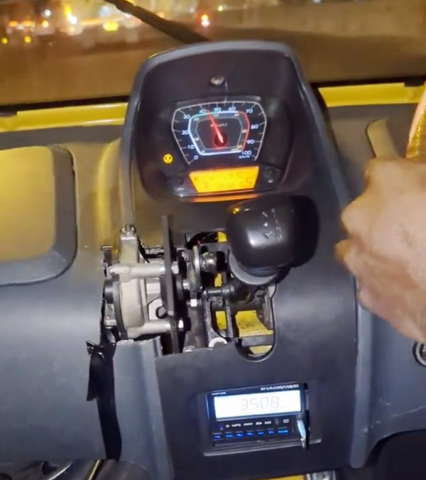  bengaluru-uber-driver-designs-paddle-shifte