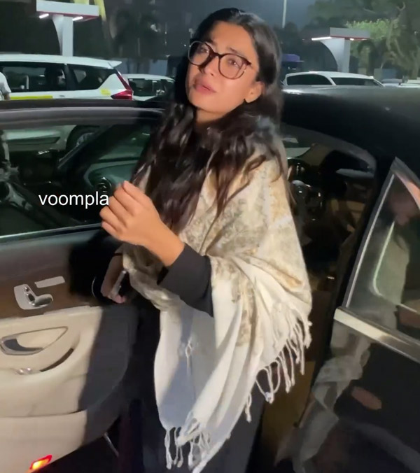 Rashmika-Gets-Into-Wrong-Car