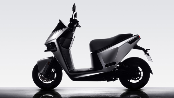 Gogoro-Pulse-E-Scooter-Unveil