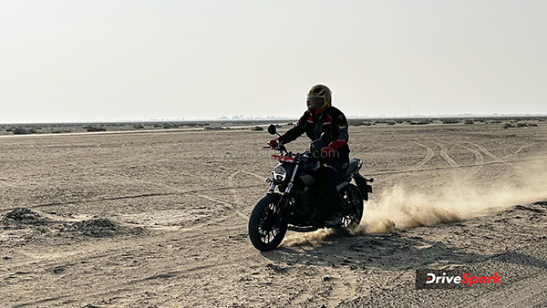 Hero-Mavrick-440-Design-Features-Engine-Performance-Full-Review