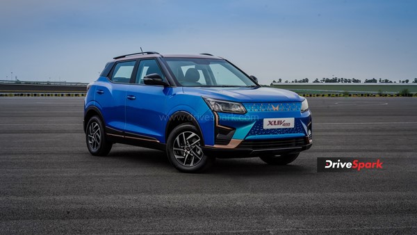 Mahindra-XUV-400