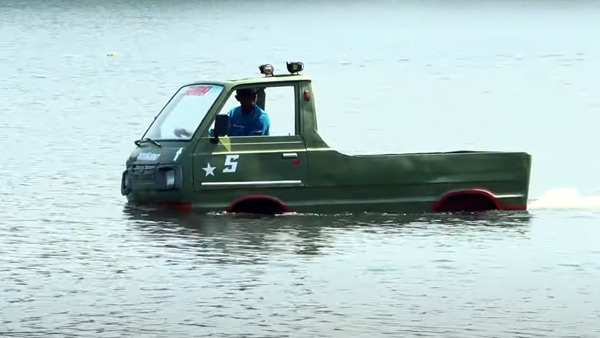 Maruti-Omni-Modified-Into-Amphibious-Vehicle
