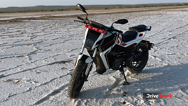 Matter-Aera-5000+-Design-Features-Battery-Range-Full-Review Matter-Aera-5000+-Design-Features-Battery-Range-Full-Review