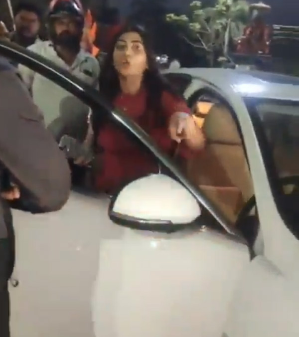 Hyderabad-Young-Woman-Jaguar-Viral-Video