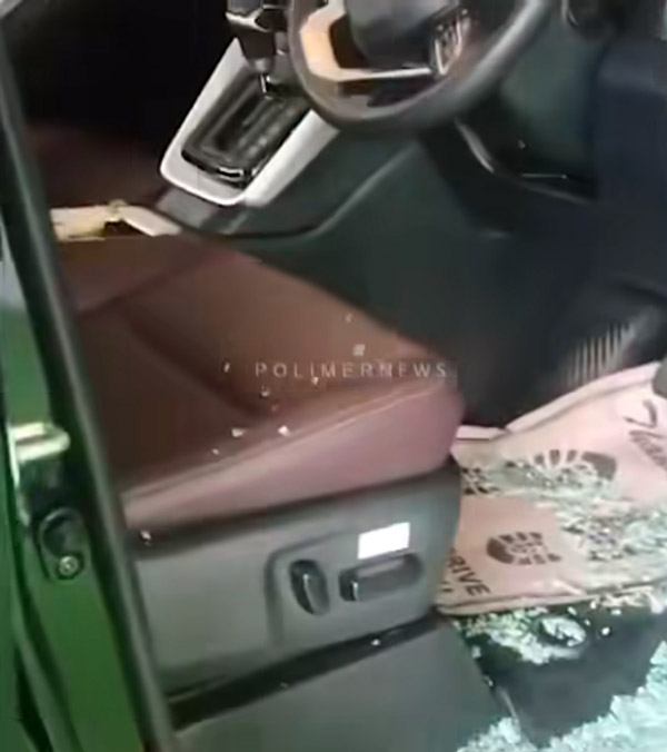 Kerala-Visit-Thalapathy-Vijay-Cas-Damaged