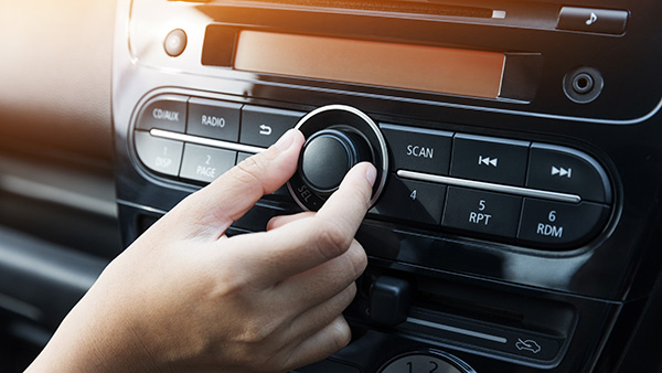 Touch-Screen-Physical-Button-Euro-NCAP