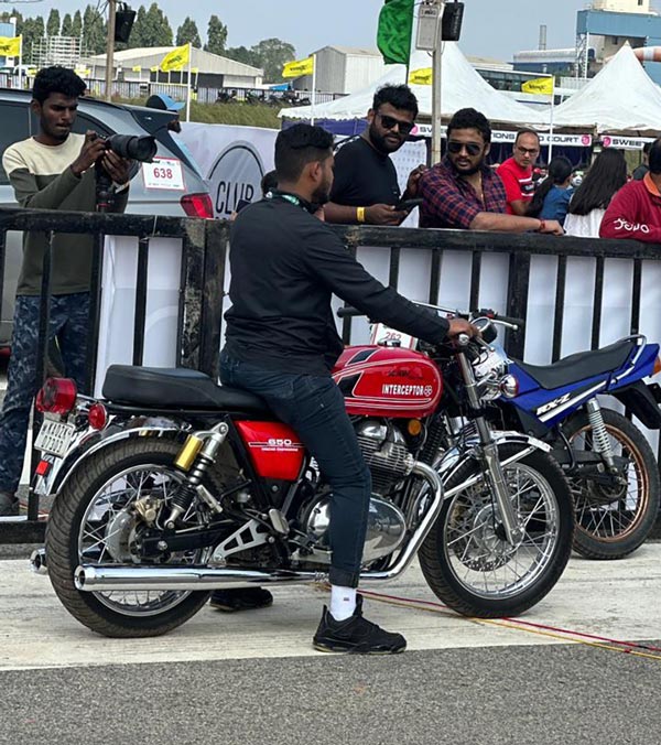 Royal Enfield Interceptor 650 Bike Modified