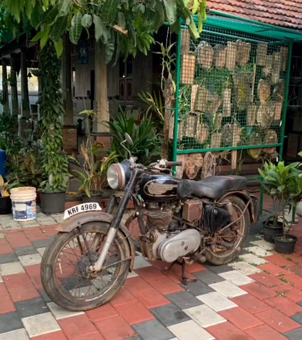 Son Restores Late Father 45 Years Old Royal Enfield Bullet