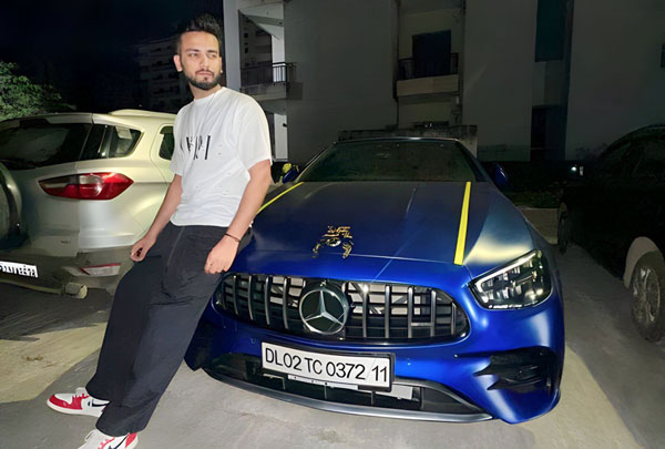 Elvish-Yadav-Mercedes-G-Calss