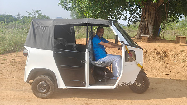 Safe-Driving-In-Heavy-Traffic