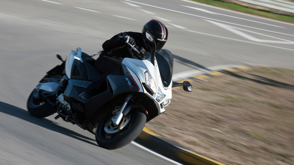 High-Performance-Scooters-Than-Sports-Bikes