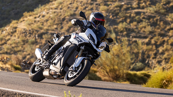 BMW S 1000 XR Running Shot