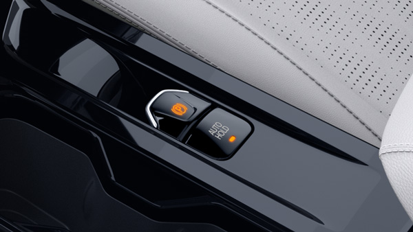 Mahindra-XUV-3XO-Electronic-Parking-Break