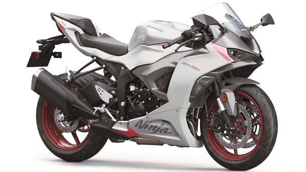 Kawasaki ZX 6R Front View