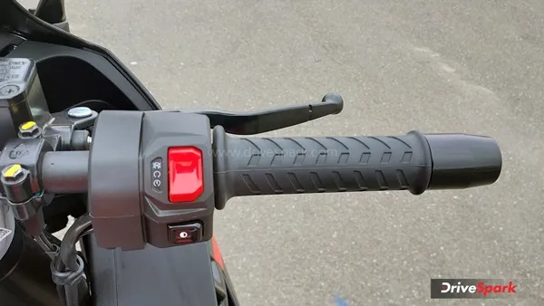 How Handlebars Use in Riding a Motorcycles