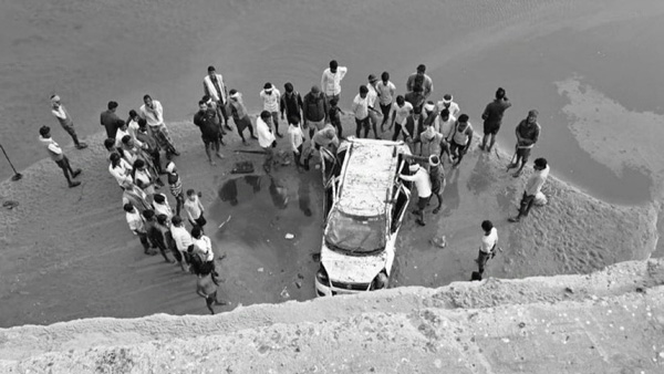 Car Falling Off A Bridge In UP Car Falling Off A Bridge In UP