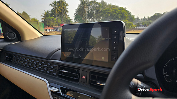 2025 Honda Amaze Review Infotainment