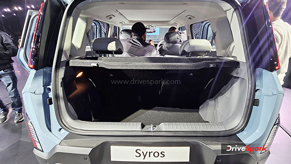 Kia Syros Suv Petrol Cabin