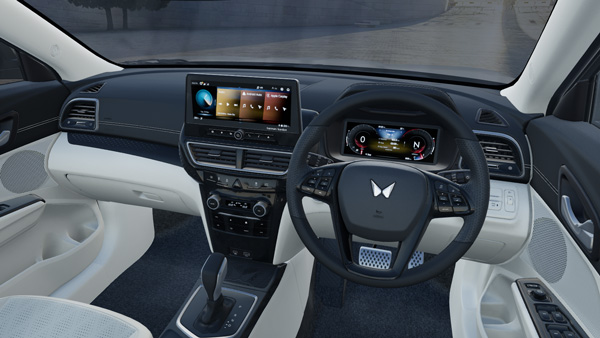 Mahindra XUV3XO Interior Mahindra XUV3XO Interior